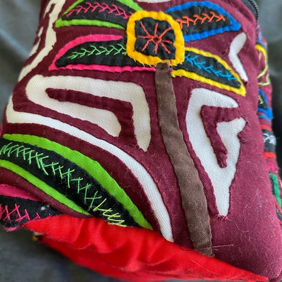 Artisan handquilted pouch from Peru - Picture 4 of 6
